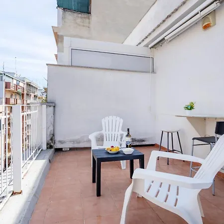 公寓 Guesthost - Terrazza Dante Bright 巴里