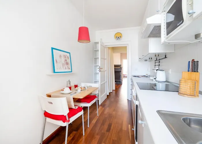 Guesthost - Terrazza Dante Bright * Bari