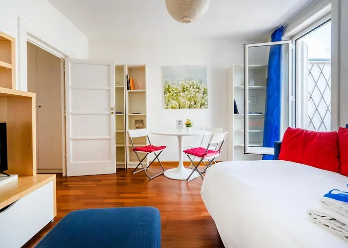 Guesthost - Terrazza Dante Bright Appartement *