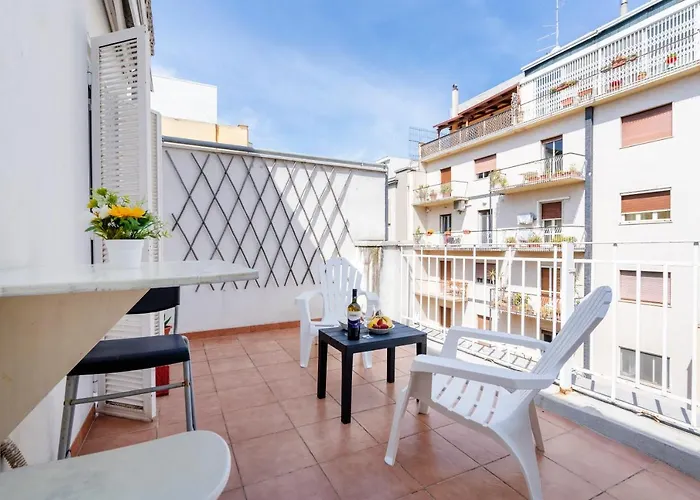 Guesthost - Terrazza Dante Bright Appartement Bari