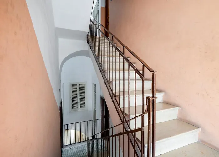 Guesthost - Terrazza Dante Bright Appartement