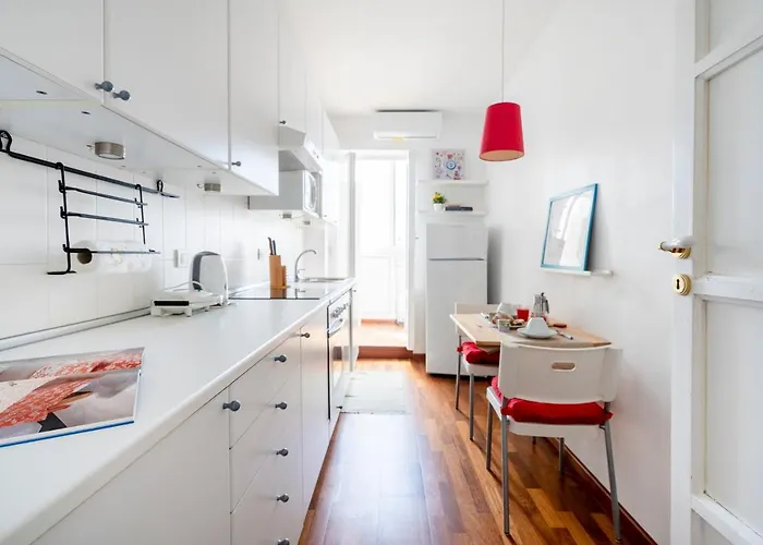 Guesthost - Terrazza Dante Bright Appartement *